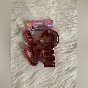 Wilton Cookie cutter